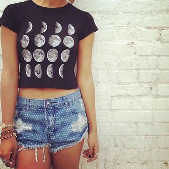 Brandy Melville Tops - brandy melville moon phases tee